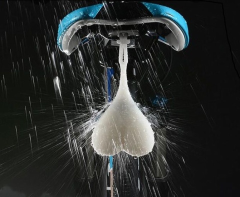 Lampka rowerowa JAJA ŚMIESZNY PREZENT DLA ROWERZYSTY NA URODZINY