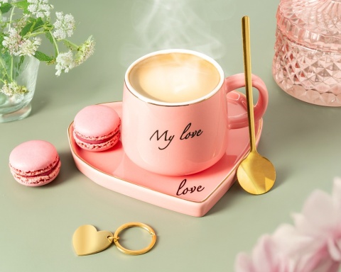 Zestaw upominkowy dla kobiet FILIŻANKA Z PODSTAWKĄ ŁYŻECZKA BRELOK